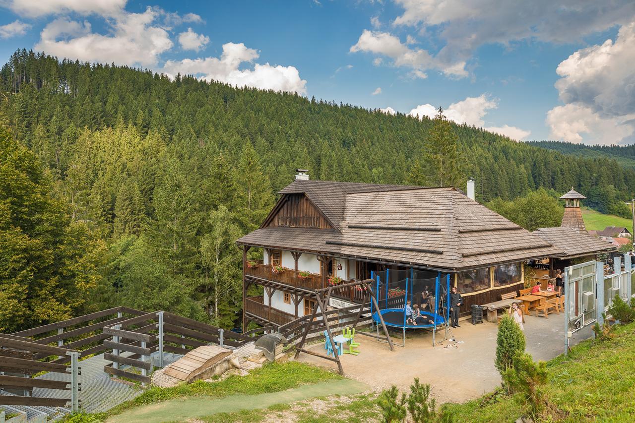 Valasske Chalupy Kycerka Hotel Velke Karlovice Luaran gambar