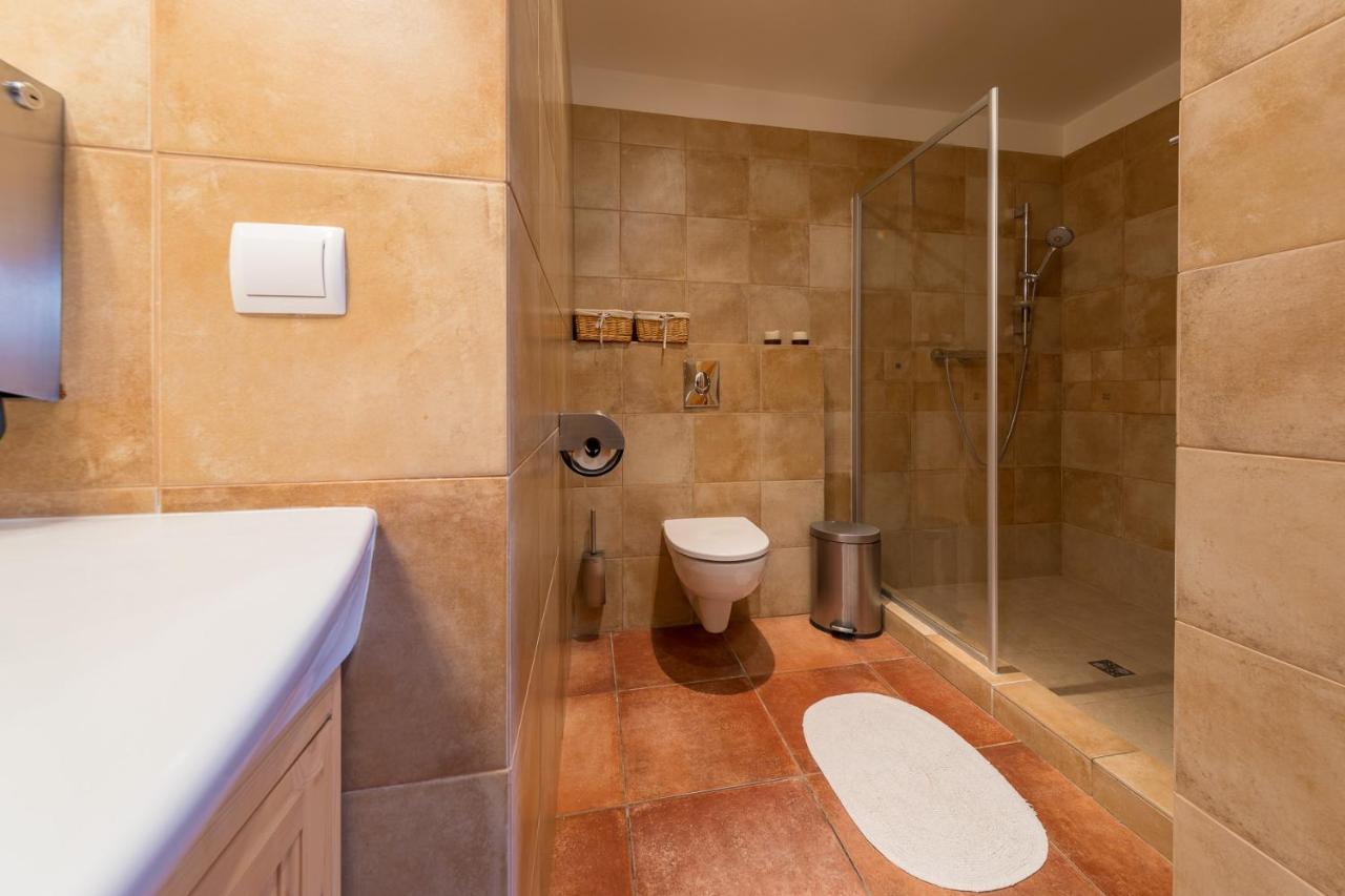 Valasske Chalupy Kycerka Hotel Velke Karlovice Luaran gambar